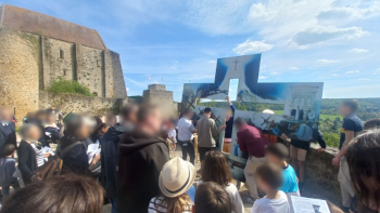 Chemin de croix itinérant des enfants (2025) - un Vendredi Saint en Vallée de Chevreuse Chemin de croix itinérant des enfants (2025) - un Vendredi Saint en Vallée de Chevreuse